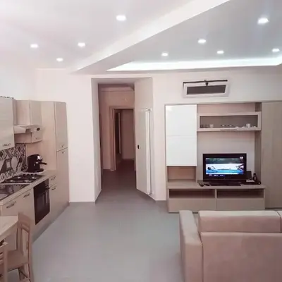 Street House