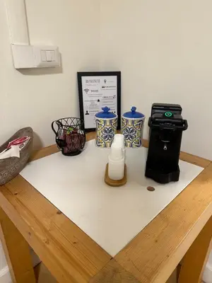 Set per la preparazione di tè e caffè presso Casa Laura 216 Plebiscito