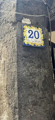 Certificato, attestato, insegna o altro documento esposto da Terrazza del Santo 2,0 - La Terrazza nel cuore di Napoli