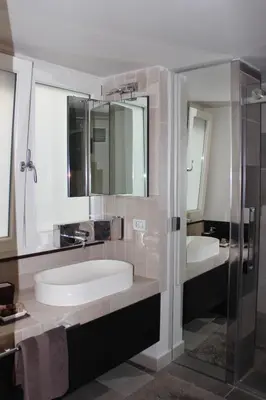 Bagno di The Queen's Room