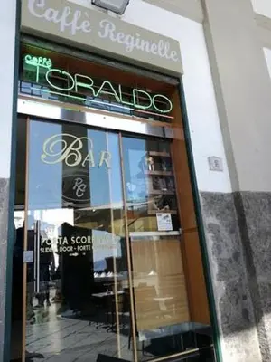 Certificato, attestato, insegna o altro documento esposto da B&B Relais Napoli Reale