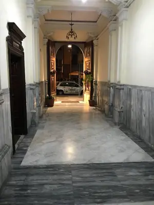 Facciata o entrata di Napoli DownTown