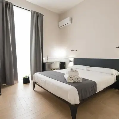 Five Boutique Rooms