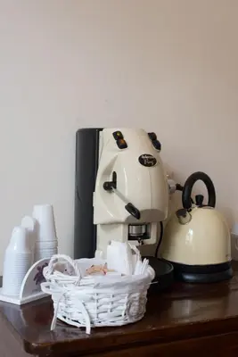 Set per la preparazione di tè e caffè presso B&B Supportico Lopez