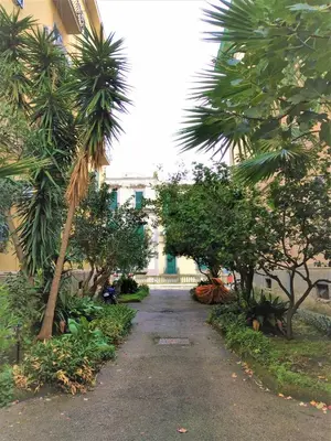 Giardino di Non ci resta che Napoli