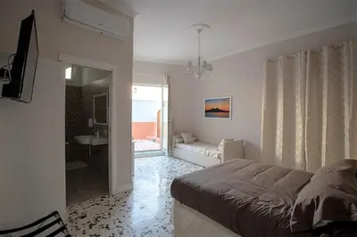 TV o dispositivi per l'intrattenimento presso Agorà Mura Greche B&b
