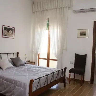 Easy House