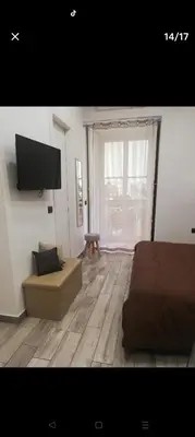 TV o dispositivi per l'intrattenimento presso Da NINETTA RESTERETE SENZA PAROLE, GARANTITO!