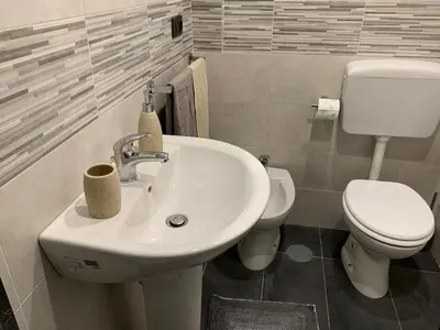 Bagno di Da NINETTA RESTERETE SENZA PAROLE, GARANTITO!