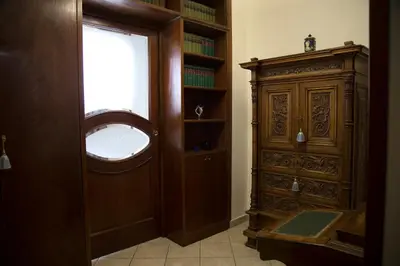 Biblioteca nell'appartamento