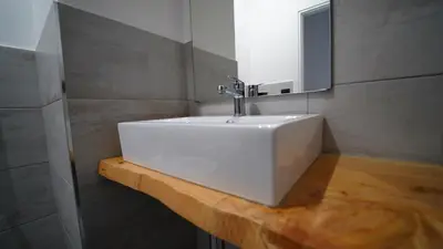 Bagno di Neapolitan Flat B&B