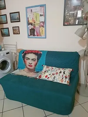 Area soggiorno di Casa Vacanze Donna Manu- Centralissima Tra Stazione Centrale ed Aeroporto
