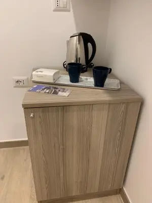 Set per la preparazione di tè e caffè presso Maison Arena Al Corso
