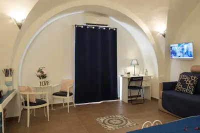 TV o dispositivi per l'intrattenimento presso Little House Napoli