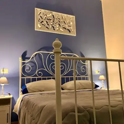 Vico Longo 25 - Ensuit flat in the heart of Naples