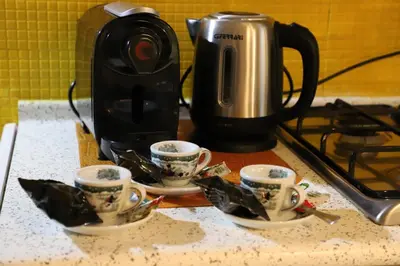 Set per la preparazione di tè e caffè presso Casa Cesca