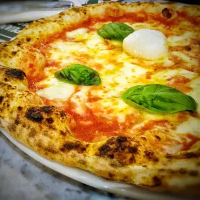 Cibo presso l'appartamento o nelle vicinanze