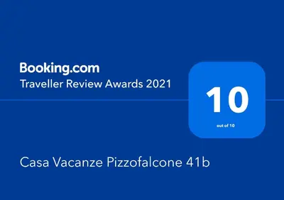 Certificato, attestato, insegna o altro documento esposto da Casa Vacanze Pizzofalcone 41b