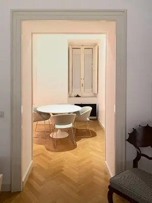 Planimetria di NAPOLIFOREVER ELEGANT APARTMENT Casa Vacanze a Chiaia CENTRO