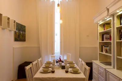 Planimetria di Sui Tetti Di Napoli Apartment
