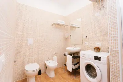 Bagno di Al centro di Napoli