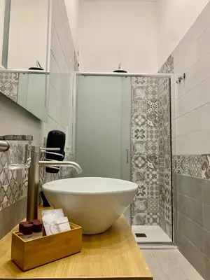 Bagno di Naptown Rooms