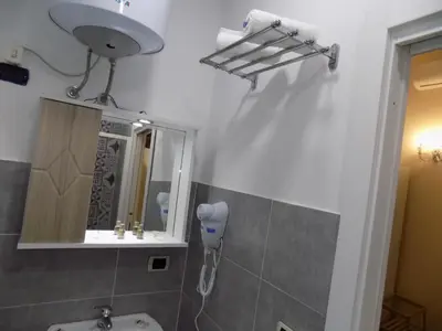 Bagno di DUOMO 152 NAPOLI
