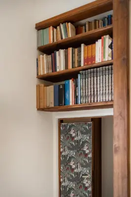 Biblioteca nell'appartamento