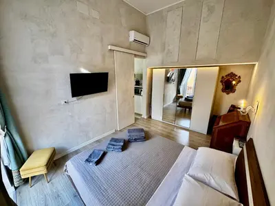 TV o dispositivi per l'intrattenimento presso Venustas Napoli Toledo