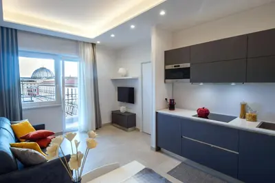 Cucina o angolo cottura di Napoli City Center - Appartamenti e Camere