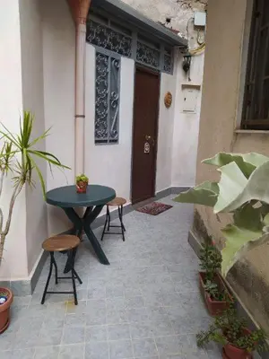 Balcone o terrazza di otto di denari