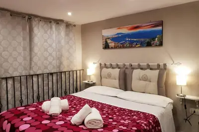Letto o letti in una camera di Sisella basso suite dayuse