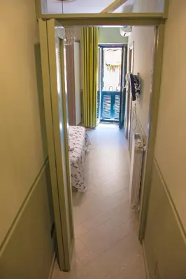 Letto o letti in una camera di Alma Megaris
