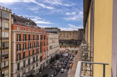 Vista generica su Napoli o vista sulla città dall'interno del bed & breakfast