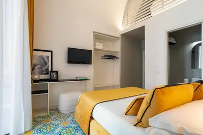 TV o dispositivi per l'intrattenimento presso relais metis