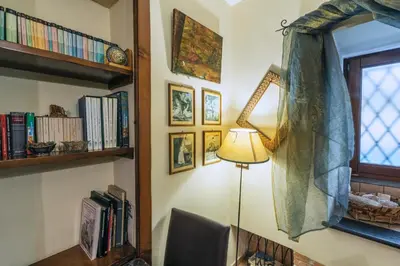 Biblioteca nell'hotel