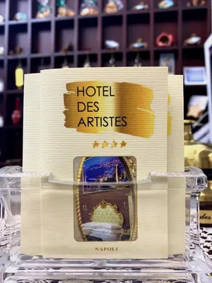 Certificato, attestato, insegna o altro documento esposto da Hotel des Artistes