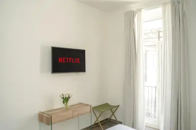 TV o dispositivi per l'intrattenimento presso Chiatamone Relais