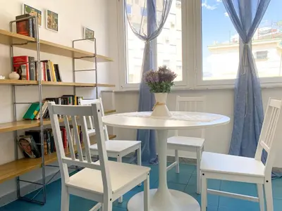 Biblioteca nell'appartamento