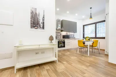 Cucina o angolo cottura di GuestHost - Vomero Deluxe Apartments