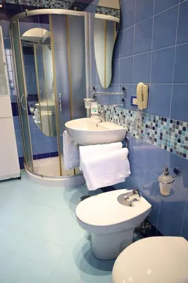 Bagno di Spazio Napoletano by Dimorra