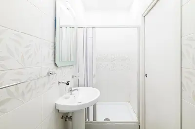 Bagno di Many House