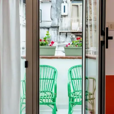 Charming apartment with balcony in the historic center
