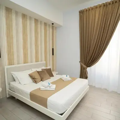 Mida's Boutique Rooms