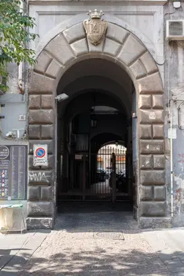 Facciata o entrata di Bellini Holiday Home - Appartamento con balcone NAPOLI