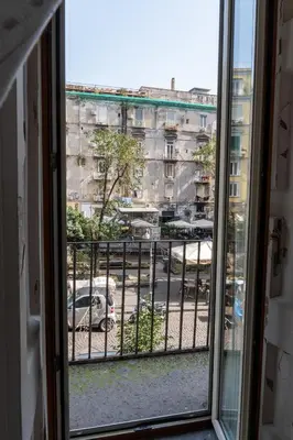 Balcone o terrazza di Bellini Holiday Home - Appartamento con balcone NAPOLI