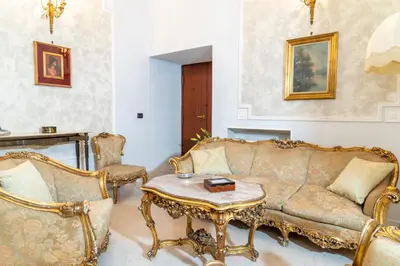 Area soggiorno di Deluxe apartment with garden in Vomero