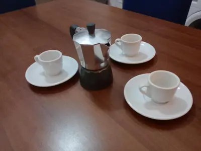 Set per la preparazione di tè e caffè presso ABBASC O' VASCIO
