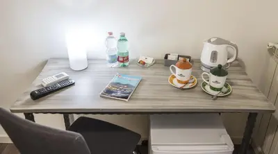 Set per la preparazione di tè e caffè presso Donna Luisa