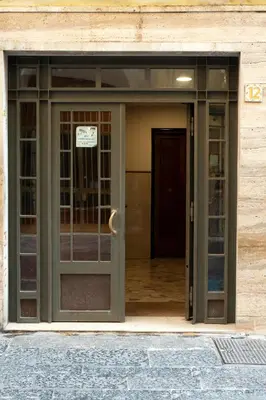 Facciata o entrata di B&B Monteleone ,12